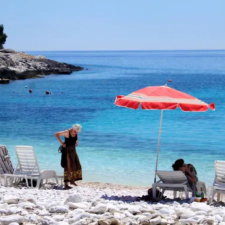Apartment With Parking Space Hvar - 25144