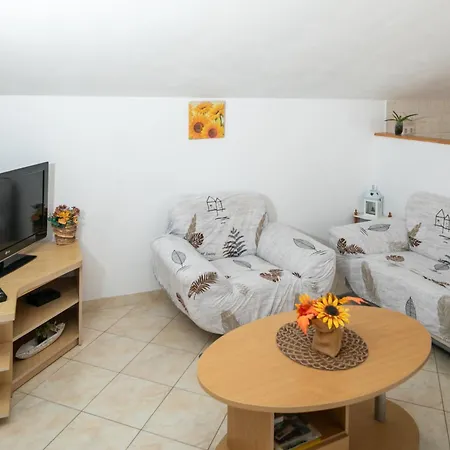 Apartment With Parking Space Hvar - 25144