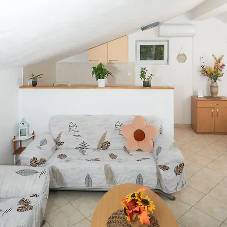 With Parking Space Hvar - 25144 Apartamento *